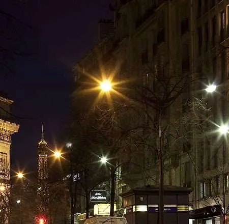 Cecilia Arc De Triomphe-3